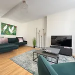 Bajocasse Duplex Spacieux 3 Ch 2 Sdb Cosy Decoration Elegante Plein Centre Parking Public Gratuit Proche Plages Du Debarquement