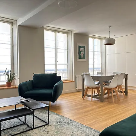 Bajocasse Duplex Spacieux 3 Ch 2 Sdb Cosy Decoration Elegante Plein Centre Parking Public Gratuit Proche Plages Du Debarquement Bayeux