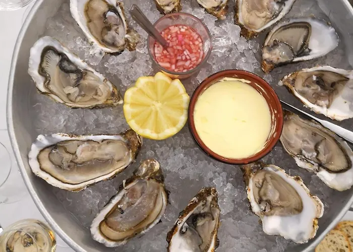 Bajocasse Duplex Spacieux 3 Ch 2 Sdb Cosy Decoration Elegante Plein Centre Parking Public Gratuit Proche Plages Du Debarquement Apartment *