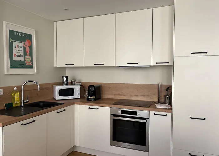 Bajocasse Duplex Spacieux 3 Ch 2 Sdb Cosy Decoration Elegante Plein Centre Parking Public Gratuit Proche Plages Du Debarquement *